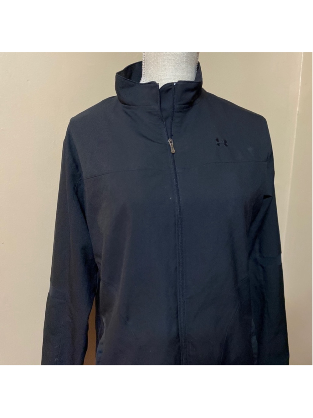 under Armour Nylon Jacket Black Full Zip Size MD. - Picture 3 of 10